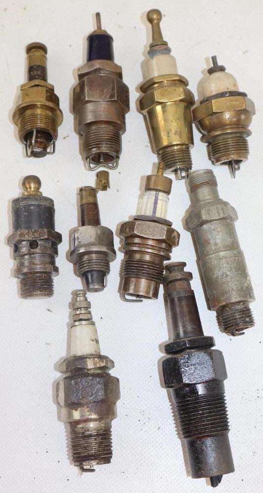 Group of 10 Different Early Automobile Advertising Spark Plugs (1 of 5)