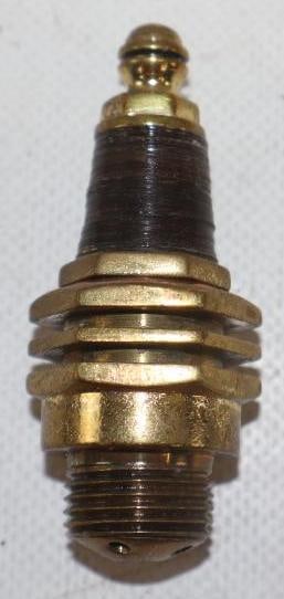 Splitdorf Brass Early Automobile Spark Plug (1 of 3)