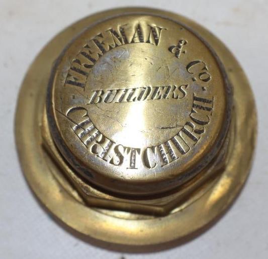 Freeman & Co. Builders Christchurch Brass Threaded Carriage Hubcap (1 of 2)