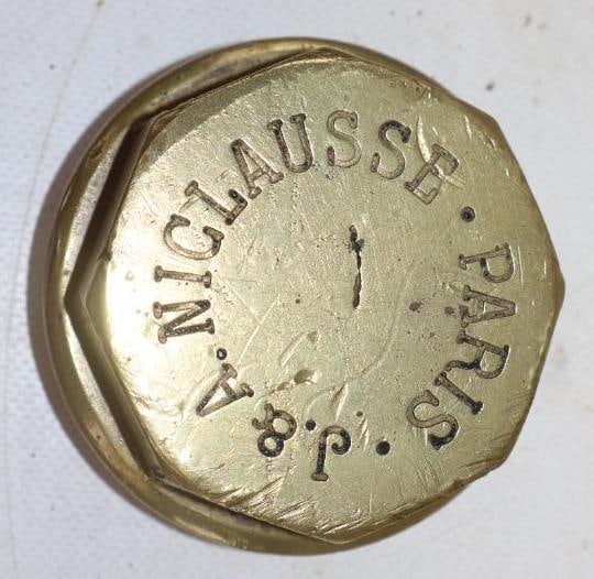 J. & A. Niclausse Paris Brass Threaded Carriage Hubcap (1 of 2)