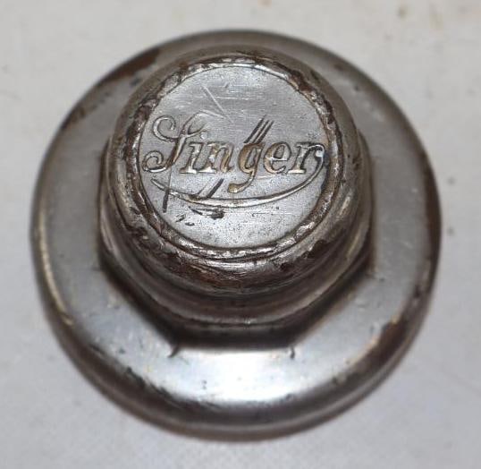 Singer Threaded Automobile Hubcap: 3"diameter