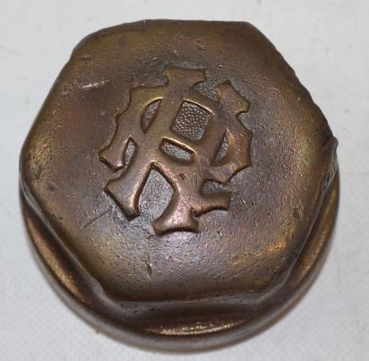 Ruston Hornsby Brass Threaded Automobile Hubcap: 3.50" diameter