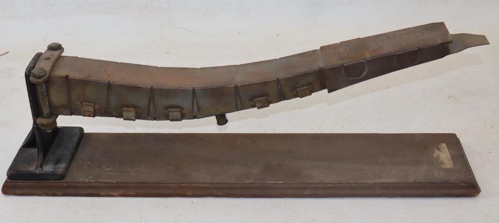 Alemite Lubricating Leaf Spring Covers Countertop Display (1 of 3)