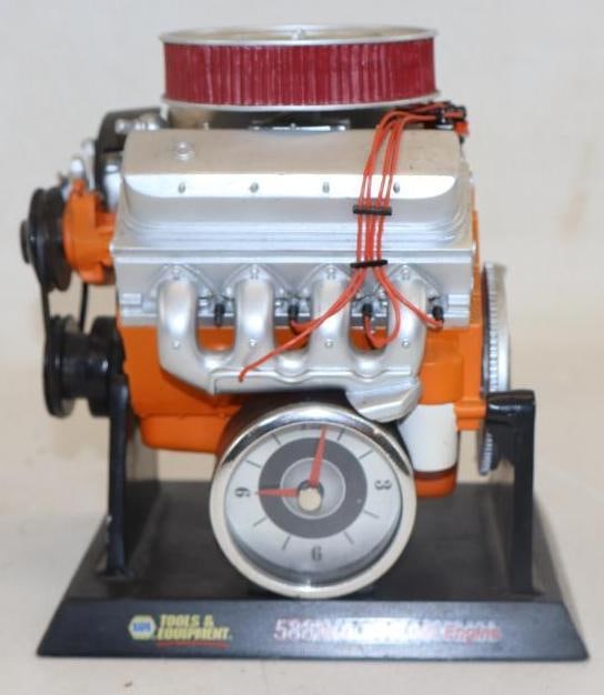 Napa 588 Cubic Inch Big Block Engine Clock (1 of 3)