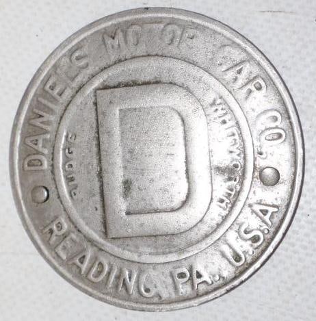 Daniels Motor Car Co. Brass Hubcap Emblem Badge (1 of 2)