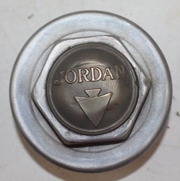 Jordon Motor Car Co Threaded Automobile Hubcap (1 of 2)