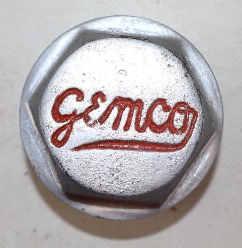 Gemco Threaded Automobile Hubcap: 2.25" diameter