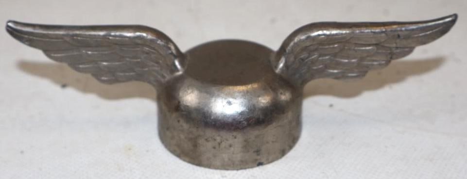 Winged Threaded Radiator Cap (1 of 3)