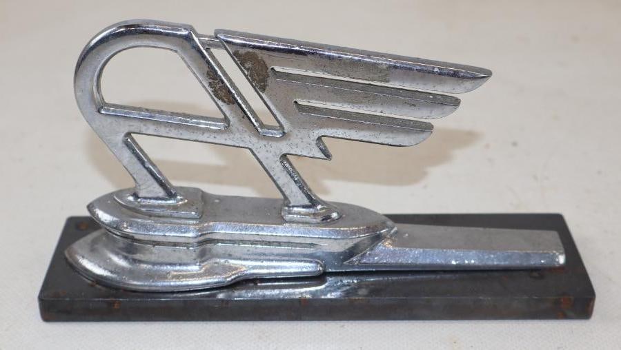 1946-1953 Austin Radiator Mascot Hood Ornament: 7" x 3.50" x 2" mounted to lead base