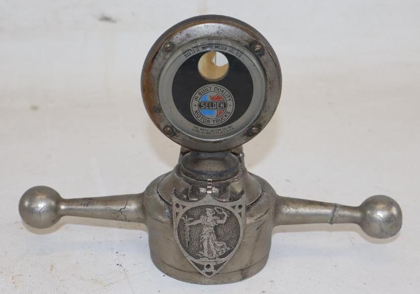 Selden Motor Trucks Moto Meter w/ Dog Bone Base: 8" x 3" x 5.50" base has cracks through out