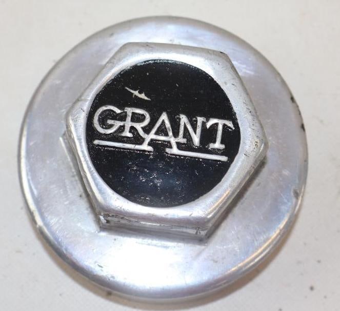 Grant Aluminum Threaded Automobile  Hubcap (1 of 2)