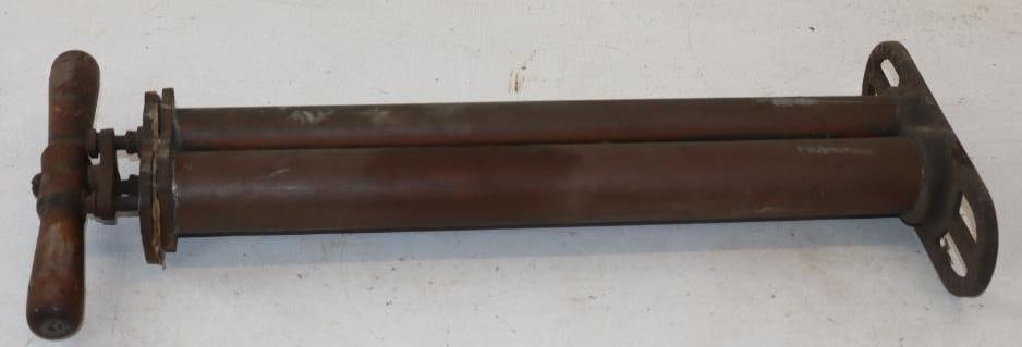 Brass Double Cylinder Tire Pump (1 of 2)