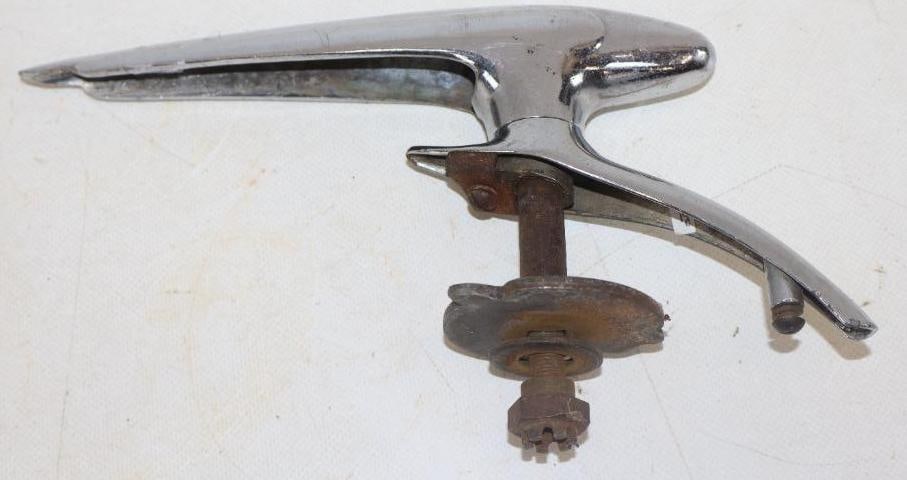 1947 Ford Hood Ornament (1 of 2)