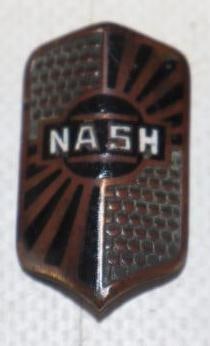 1931-33 Nash Series 800 Cloisonne Radiator Emblem Badge: 1.25" x .75"