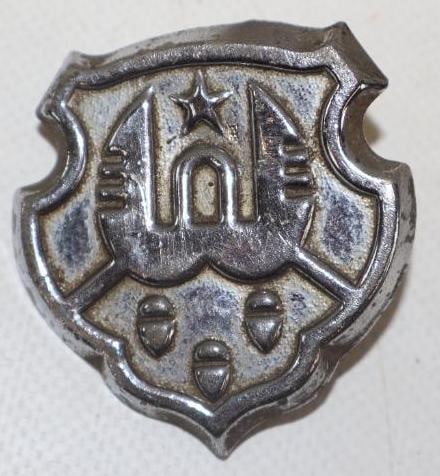 1940's Oldsmobile Radiator Emblem Badge (1 of 2)
