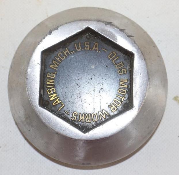 Olds Motor Works Threaded Automobile Hubcap: 3.75" diameter