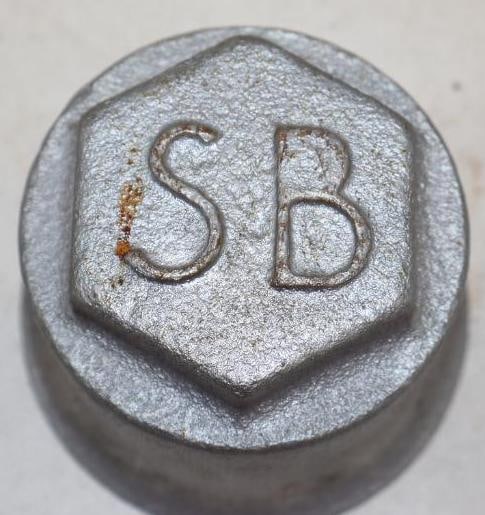 Scripps Booth Cycle Car Threaded Automobile Hubcap: 3.50" diameter