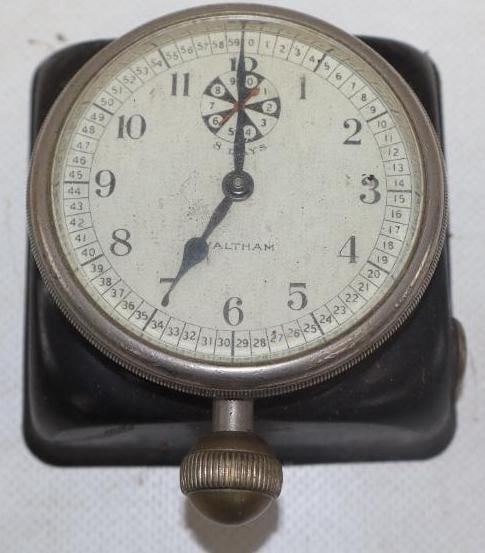 Waltham 8 Day Windup Dash Clock (1 of 2)