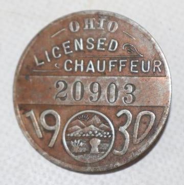 1930 Ohio Licensed  Chauffeur Pin Back  Badge (1 of 2)