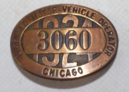 1924 Licensed Motor Vehicle Operator Chicago Brass  Pin Back  Badge (1 of 2)