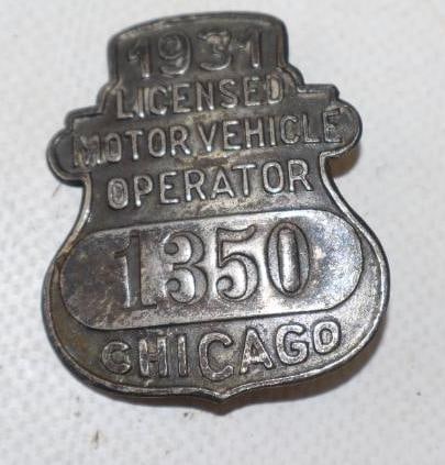 1931 Licensed Motor Vehicle Operator Chicago Pin Back  Badges (1 of 2)