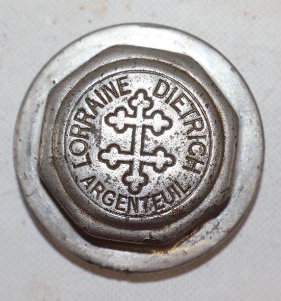 Lorraine Dietrich Argenteuil Threaded Automobile Hubcap: 2.75" diameter