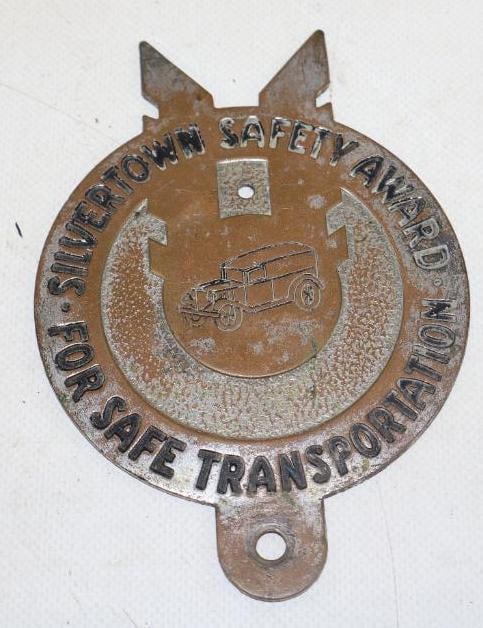 Silvertown Safety Award For Safe Transportation License Plate Topper: 3.75" x 5.50"