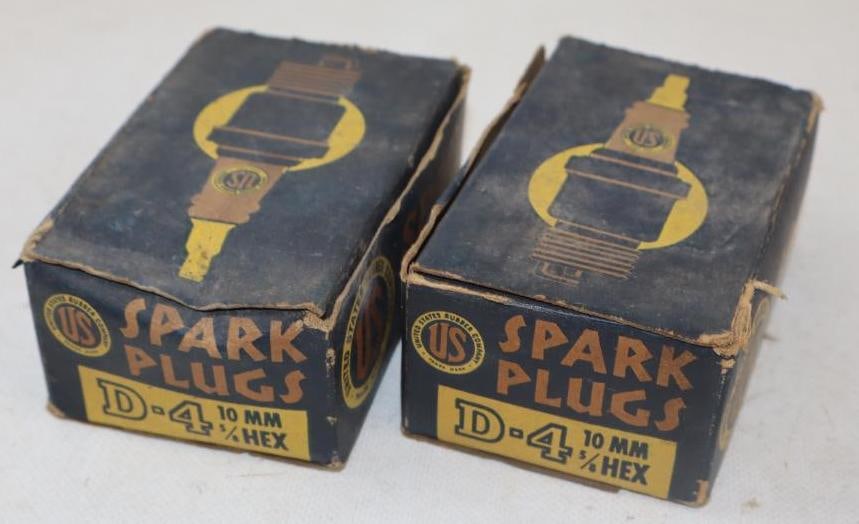 Group of 2 NOS US Rubber Company Spark Plug Boxes Complete w/ Spark Plugs (1 of 2)