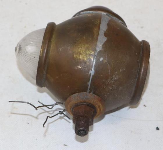 Brass Accessary Automobile Light (1 of 3)