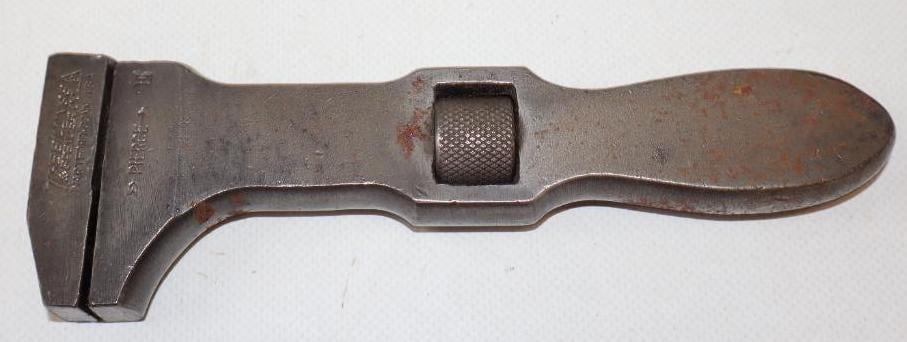 Pierce Arrow Adjustable Automobile Wrench (1 of 2)