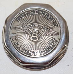 Duesenberg Straight 8 Threaded Automobile Hubcap