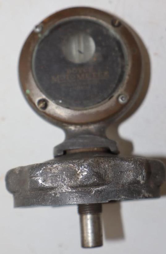 Boyce Moto Meter Midget Model Mounted On Radiator Cap (1 of 3)