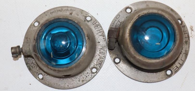Group of 2 Nite-Lite Automobile Accessory Lights (1 of 2)