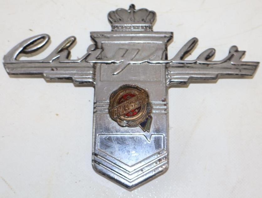 1940's Chrysler Hood Ornament Emblem Badge (1 of 2)