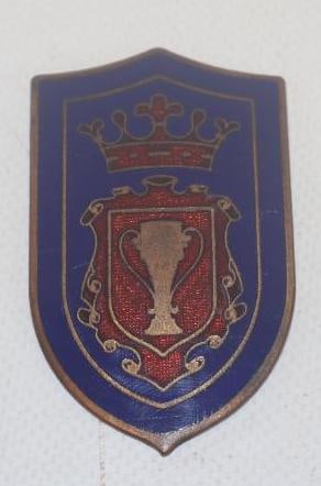 1926-1928 Chandler Shield Radiator Emblem Badge: 2.5" x 1.5", cloisonne
