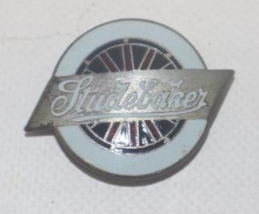 1930 - 1934 Studebaker (small) Radiator Emblem Badge (1 of 2)