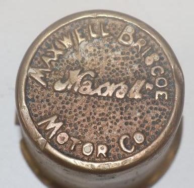 Maxwell Briscoe Brass Threaded Automobile Hubcap: 2.50" diameter