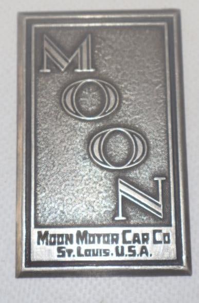 1925 - 1928 Moon St Louis Radiator Emblem Badge (1 of 2)