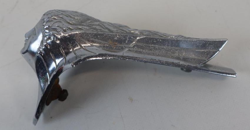 1931-32 Willy's-Overland Radiator Hood Ornament: 6" x 2.25" x 3.50"