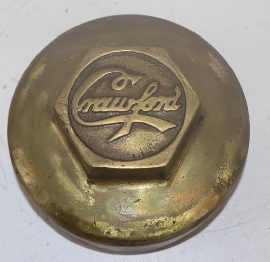 Crawford Brass Threaded Automobile Hubcap (1 of 2)