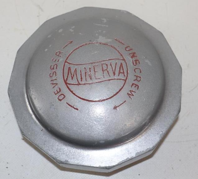 Minerva Threaded Automobile Hubcap: 5.50" diameter
