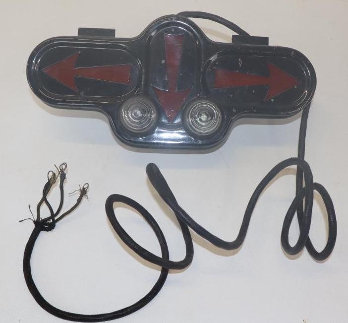 1920's/30's  Automatic Safety Traffic Signal Co. Automobile Accessory Turn Signal Light (1 of 3)