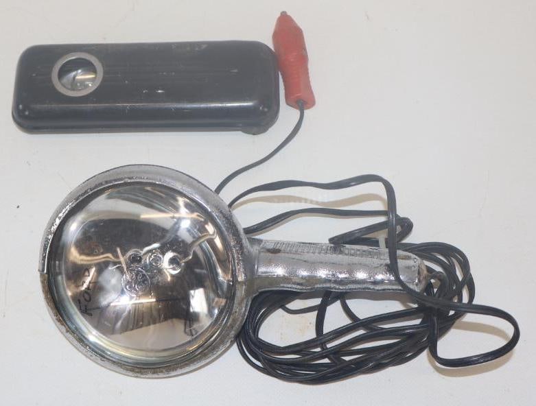Group of 2 Automobile Accessory Cigarette Outlet Emergency  Light (1 of 2)