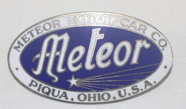1918 - 1932 Meteor Piqua OH Radiator Emblem Badge (1 of 2)