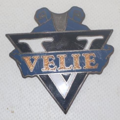 1925-1926 Velie Radiator Emblem Badge: 2.5" x 2.5", cloisonne