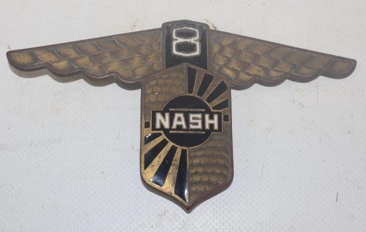 1930-31 Nash 8 Cloisonne Automobile Radiator Emblem Badge (1 of 2)