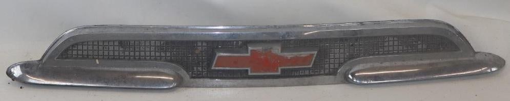 1958 Chevrolet Apache Truck Hood Ornament Emblem (1 of 2)