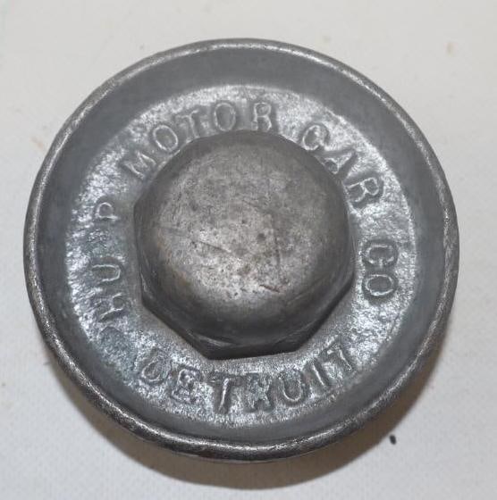 Reproduction Hupmobile Model 20 Motor Car Co Aluminum Threaded Automobile Hubcap (1 of 2)