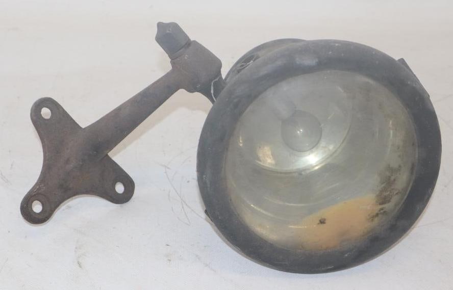 Early Automobile Brass Headlight with Original Mounting Bracket (1 of 3)