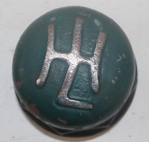 Lanz Cast Steel Tractor Hubcap (1 of 2)